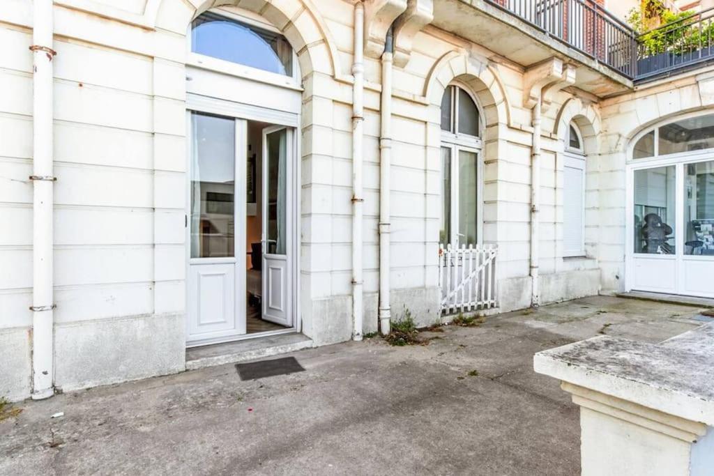 Juste La Plage - Studio Classe 3 Etoiles - Face A La Mer Houlgate Exteriör bild